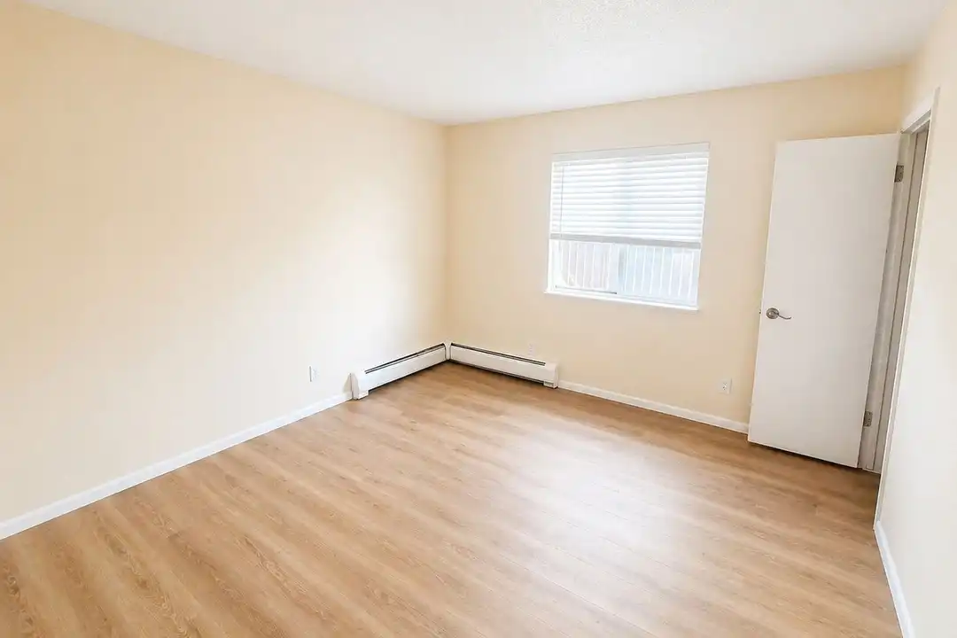 55 E Chenango Ave - More