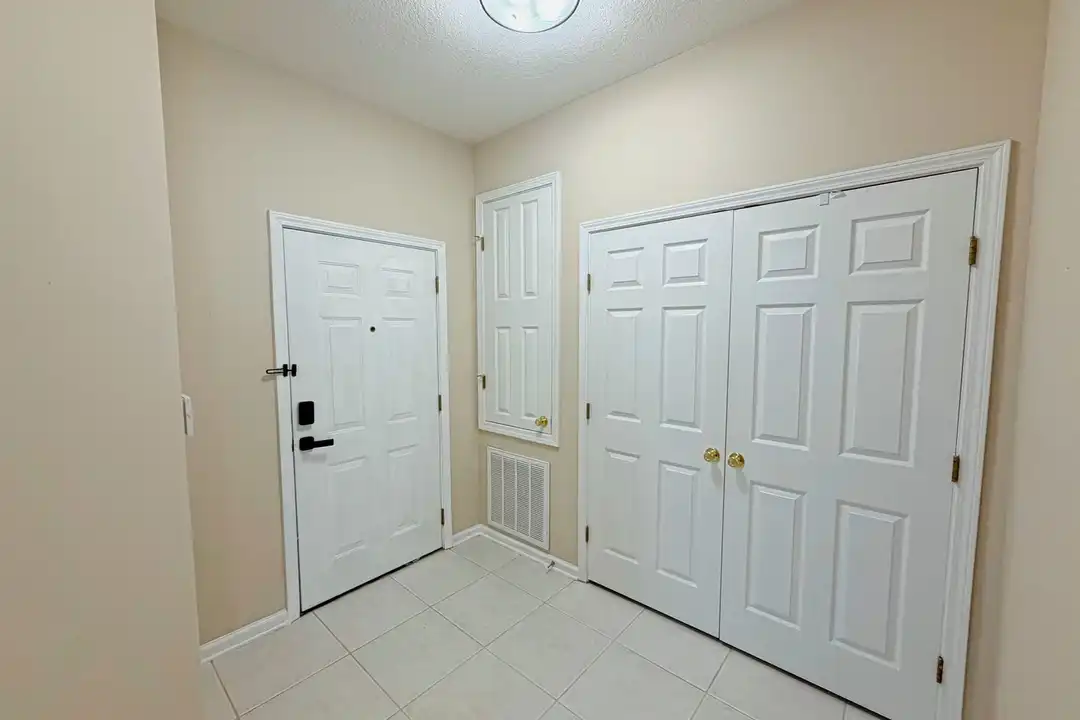 7801 Point Meadows Dr unit # 8404 – pohled 2