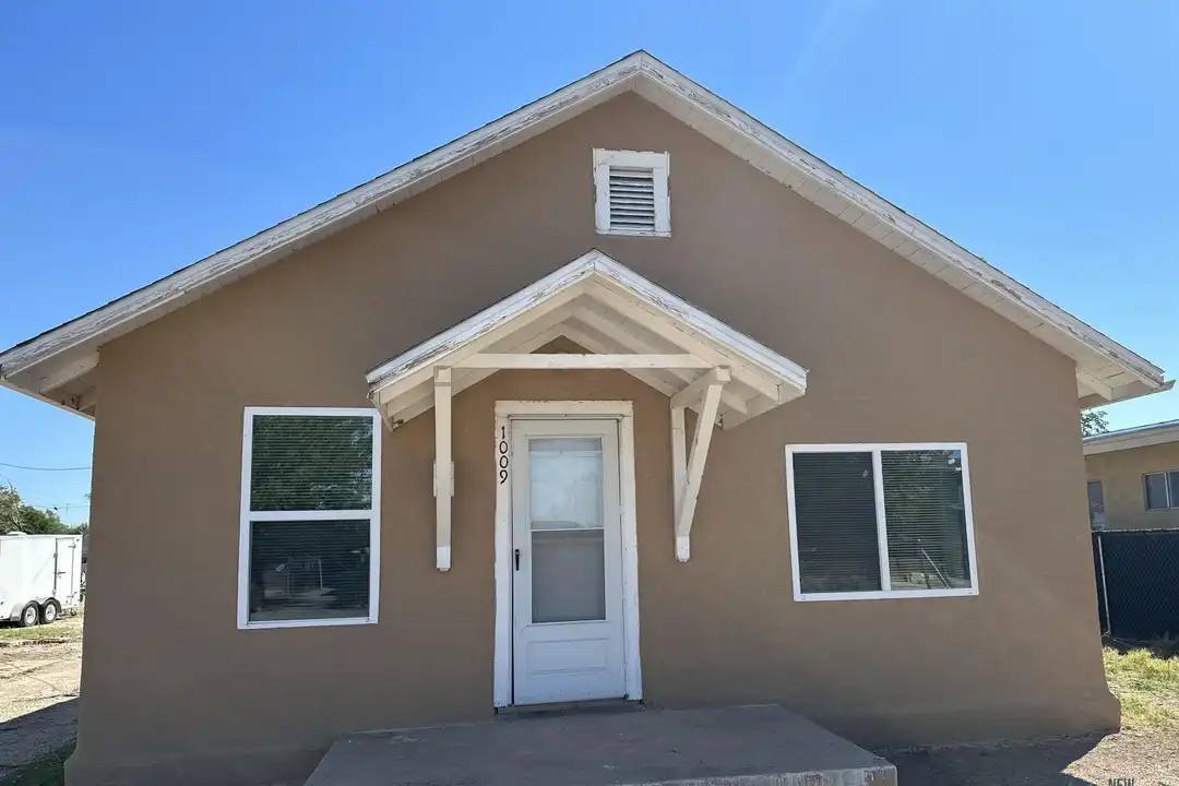 1009 S Lea Ave - View 2