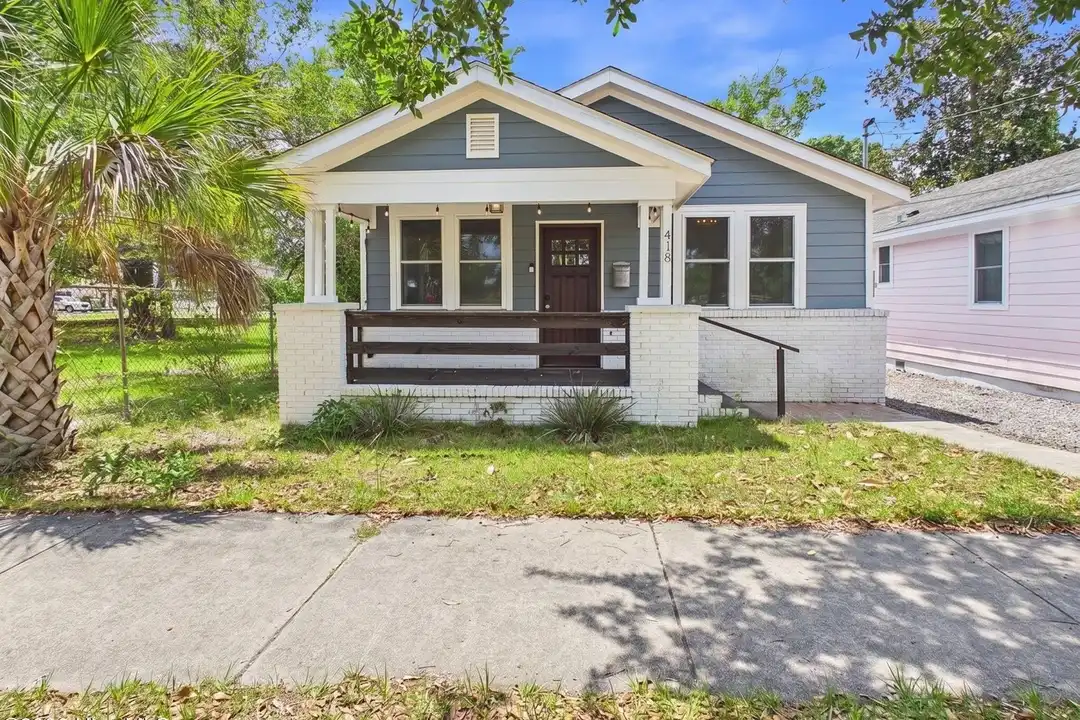 418 S 8th St - View 2