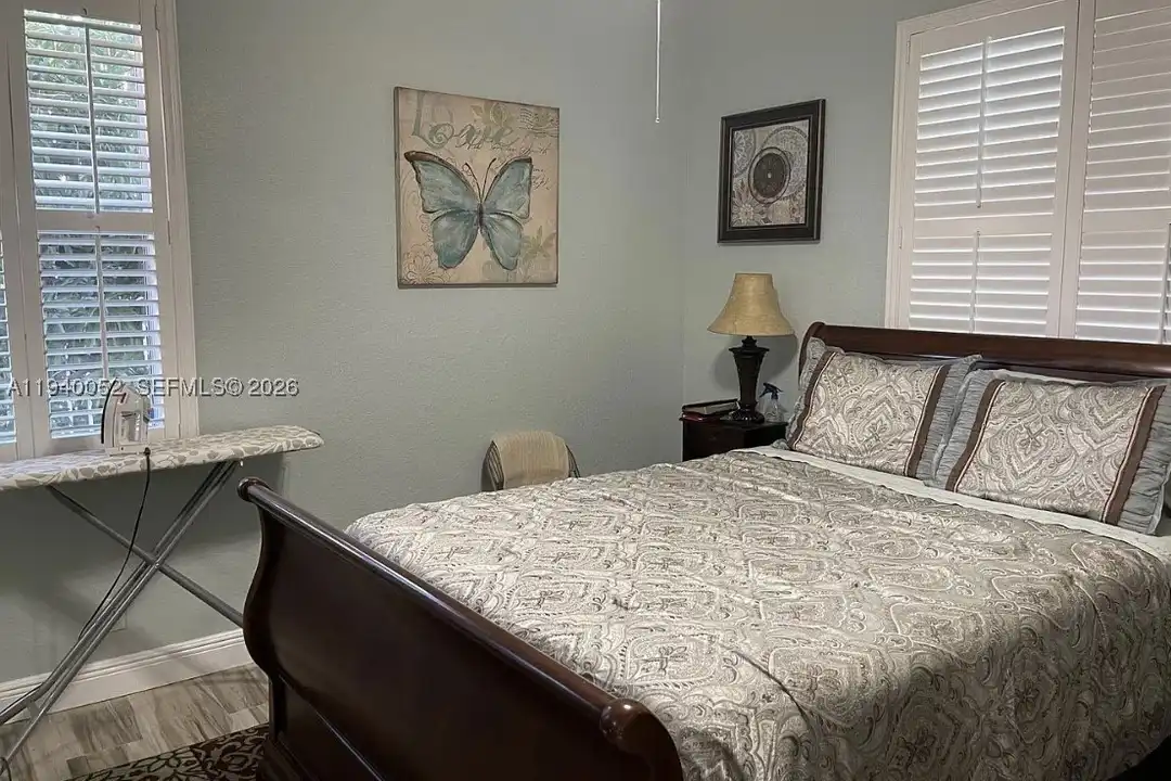 12841 Country Glen Dr - More