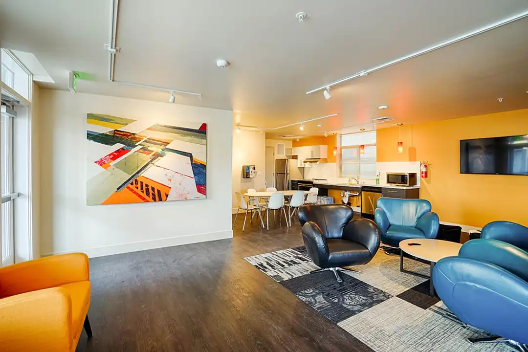 17020 Aurora Ave N - View 5