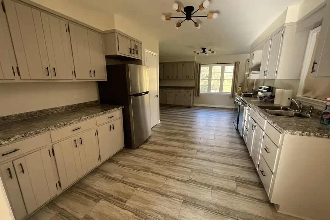 2110 Broome Rd - View 5
