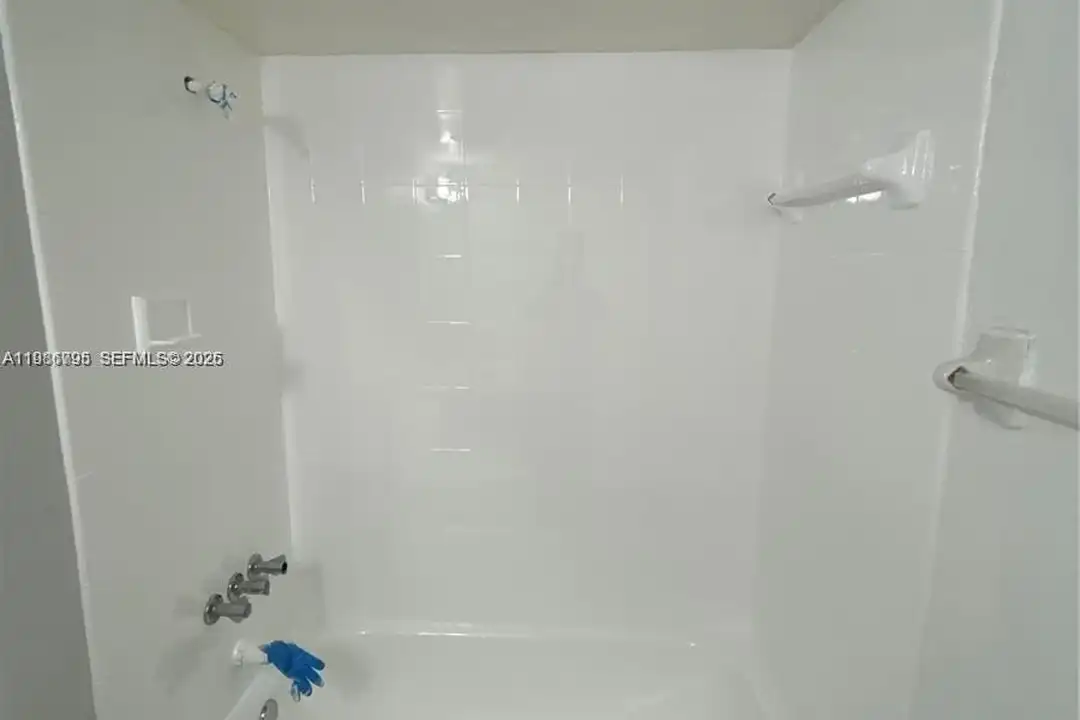 8307 SW 142nd Ave #F105 - More