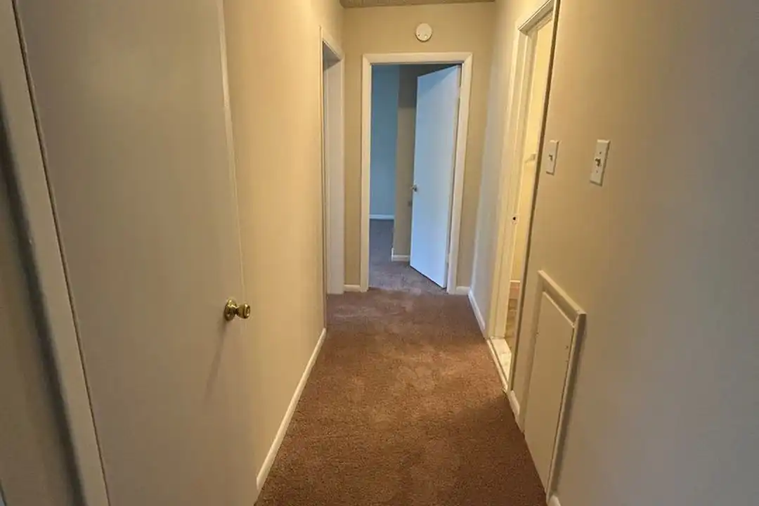 410 E Hinckley Ave unit C33 - More