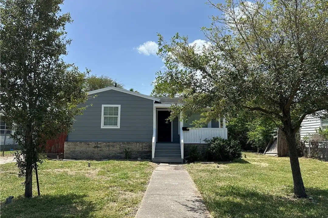1361 Daytona Dr – photo 1