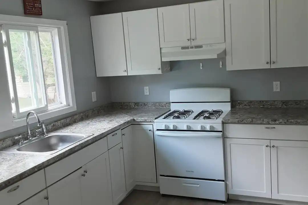 140 Berme Rd unit 2 – photo 1 of 7