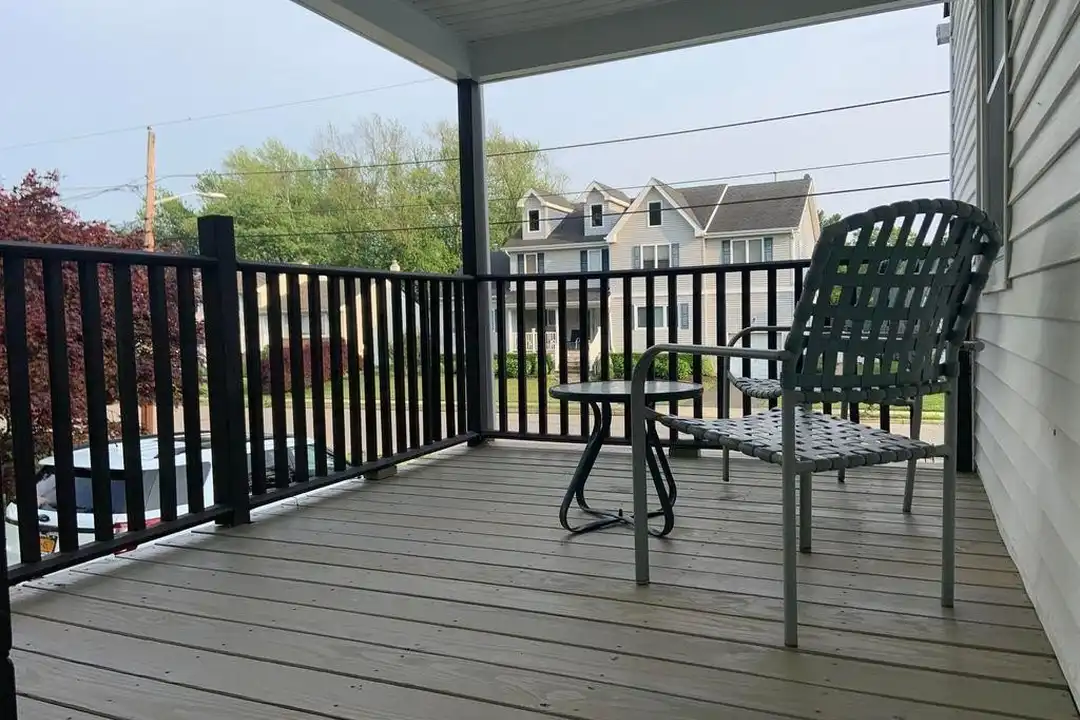 17 Clarence Ave - View 6