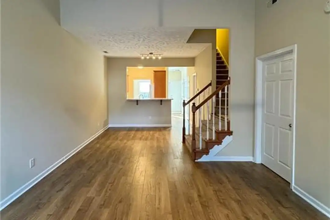 3060 Candlelight Dr - View 3