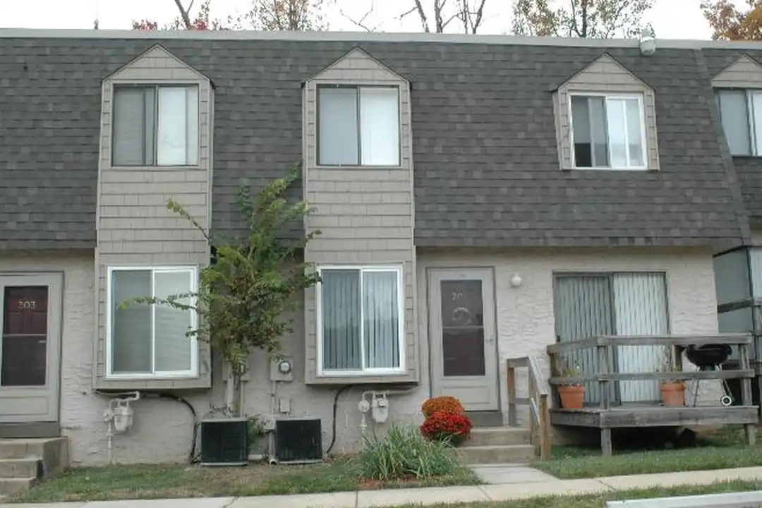 Apartment in Elkton - View 3