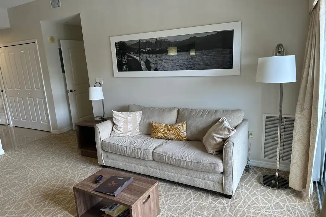 7383 Universal Blvd unit # 210 – pohled 4