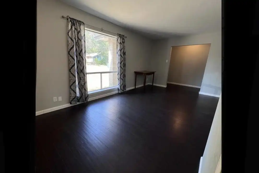 House in San Antonio - View 2