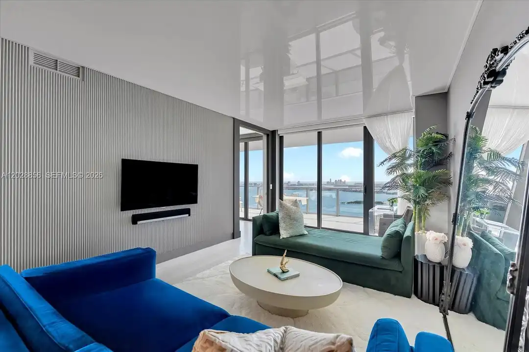 650 NE 32nd St unit 4405 - More