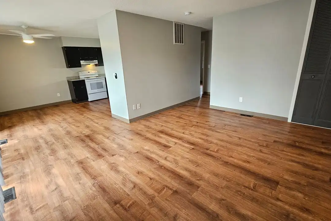 365 W Cook Rd unit Unit 2 – photo 1