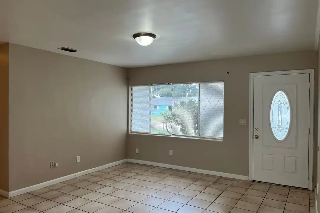 6119 Melbourne Ave. - View 3