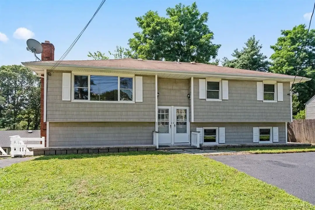 49 Georgia St #B – photo 1 of 17