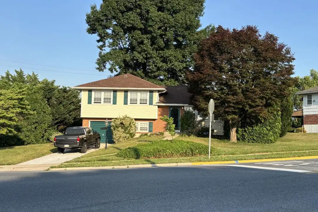 2800 Hillvale Ave – photo 1