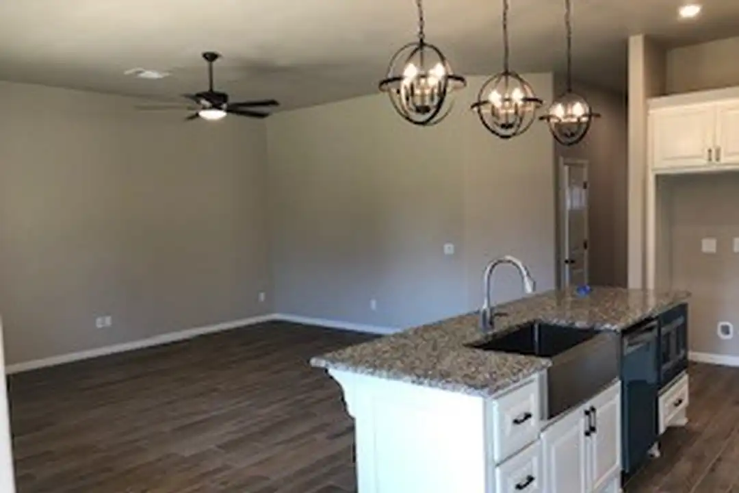 9117 NW 124th St - View 6