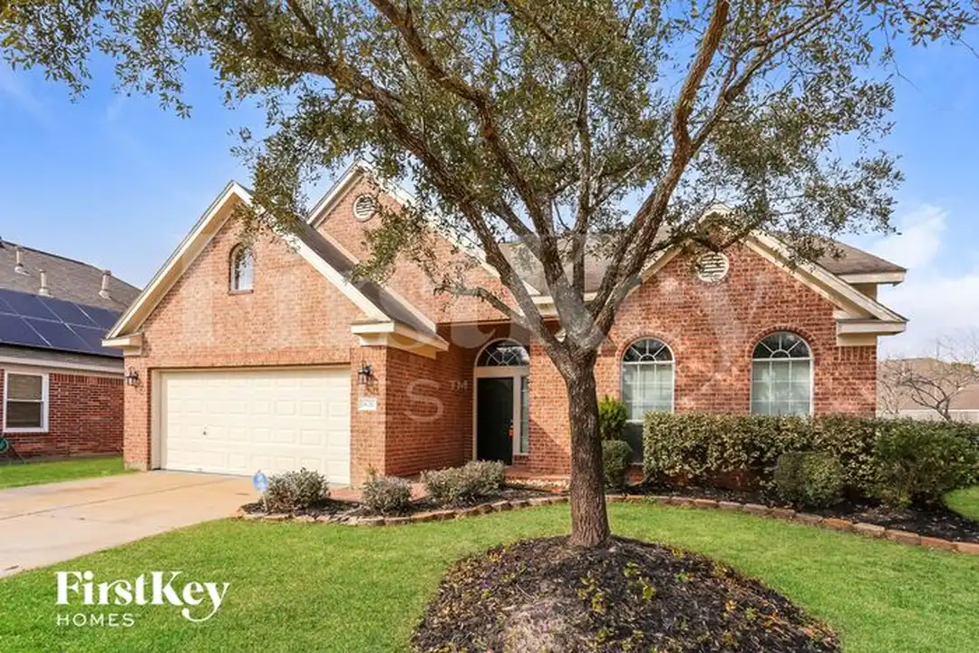 18210 Olive Tree Ct - View 2