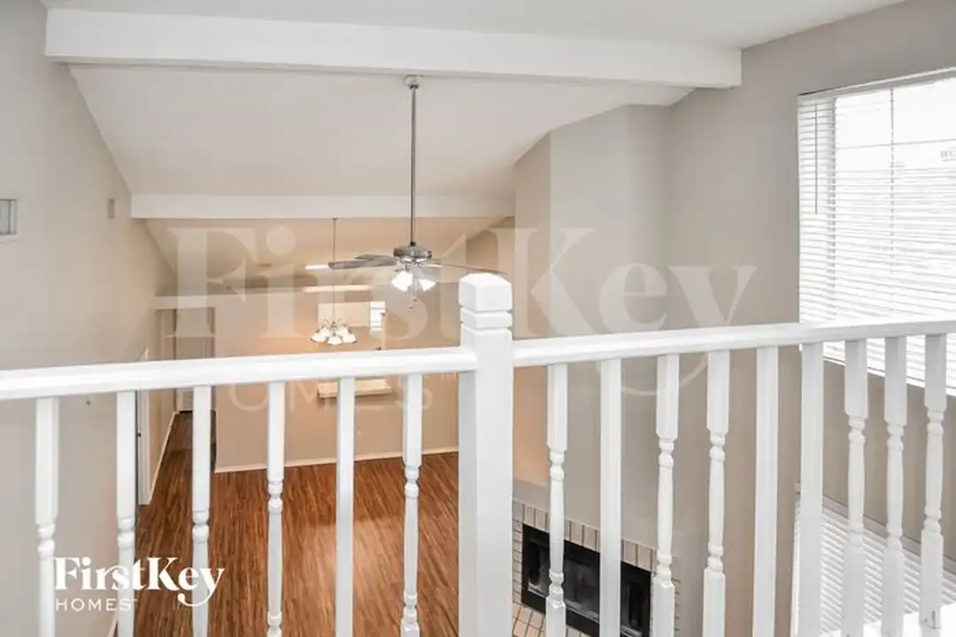 5116 Wedgewood Dr - View 3