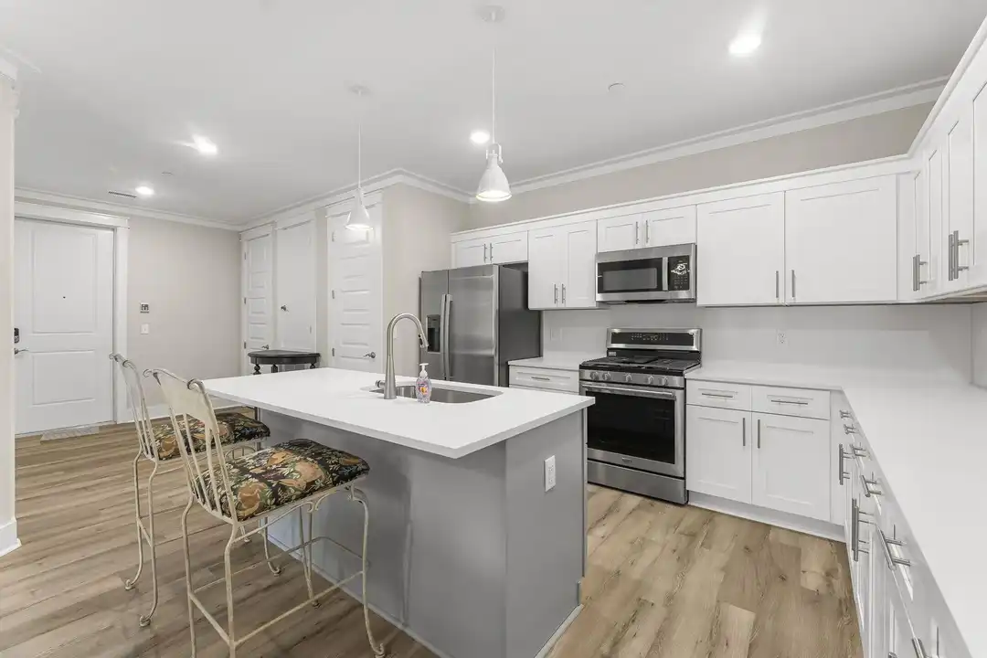 725 J D Miller Rd - View 2