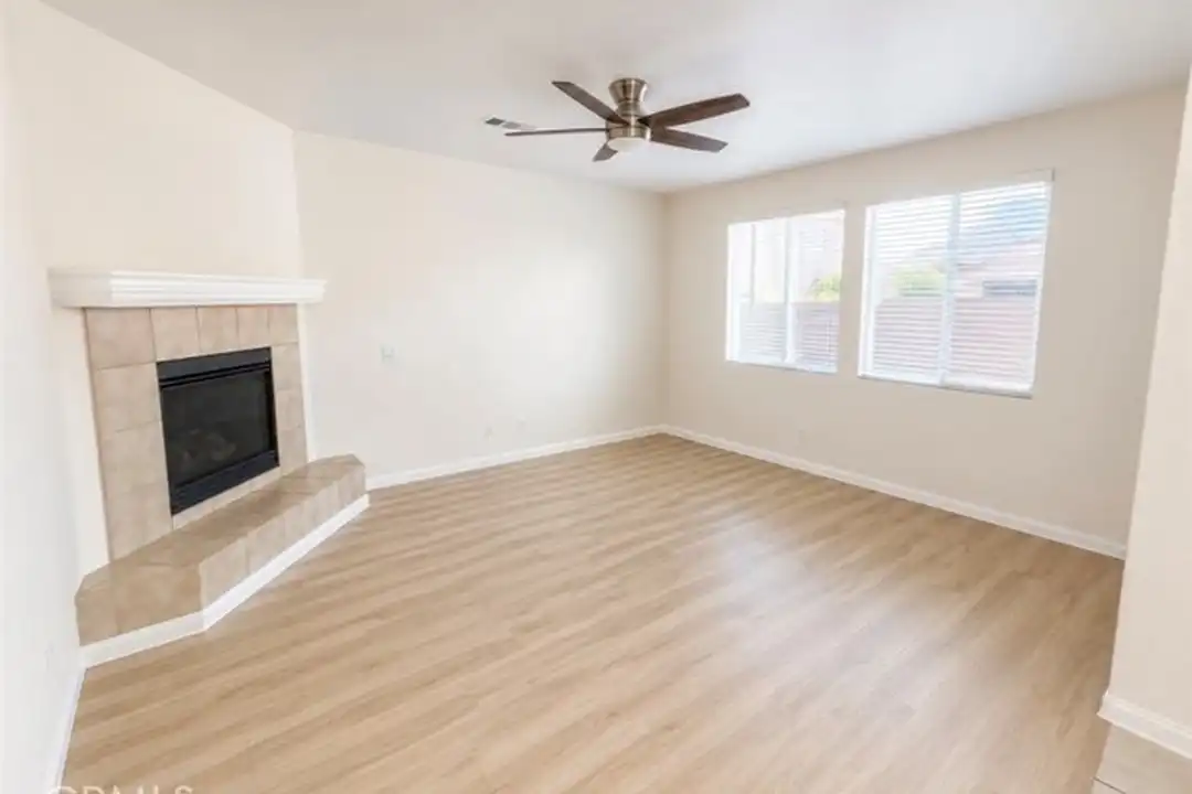 38354 Coralino Dr - View 4