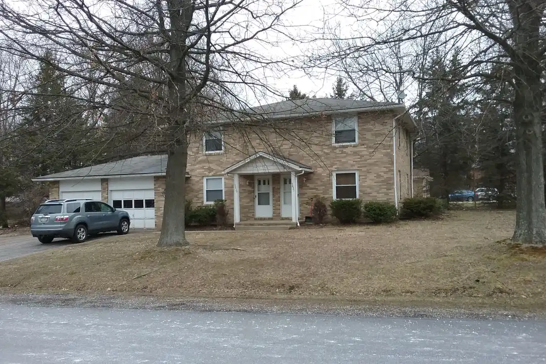 3837 Beech Hill Rd NW unit 3837 – photo 1 of 6