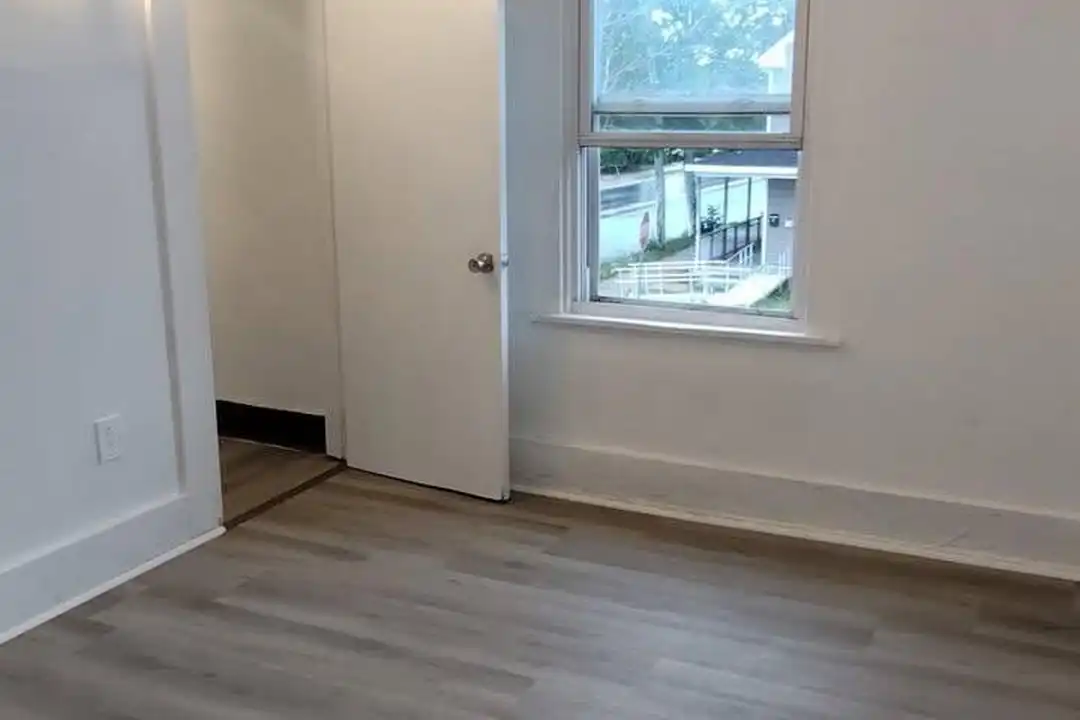 629 N 2nd St - View 3