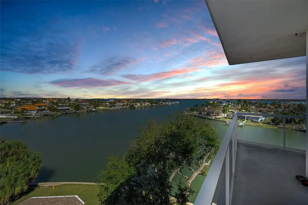 415 Island Way #509 - View 6