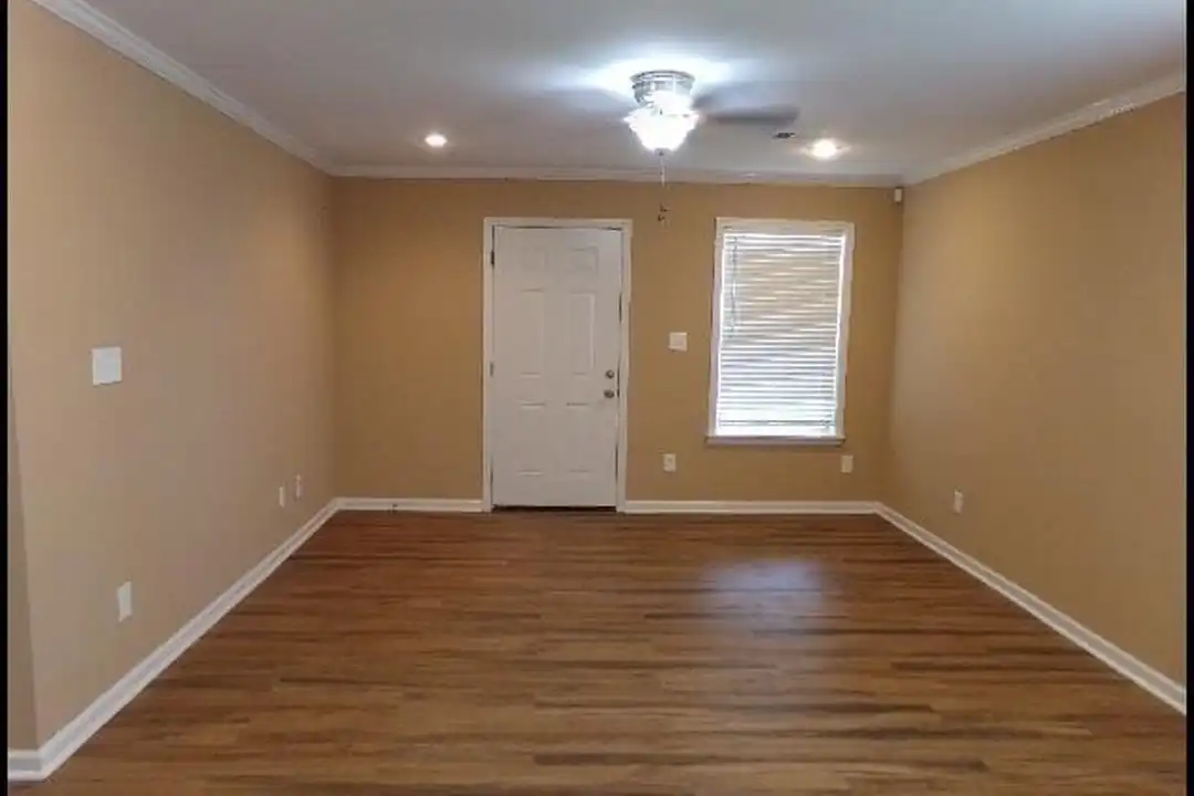 6455 Lilac Dr - View 5