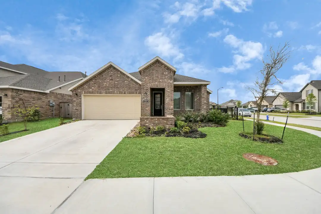 21927 Citrus Grv Ct - View 5