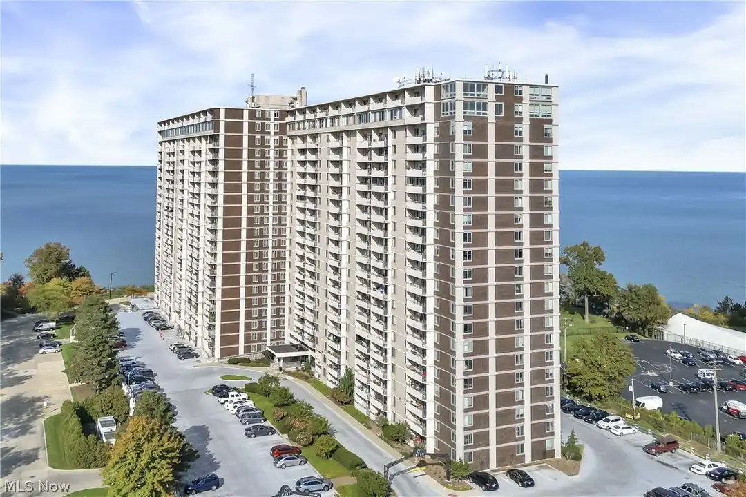 12900 Lake Ave unit 314 – photo 1