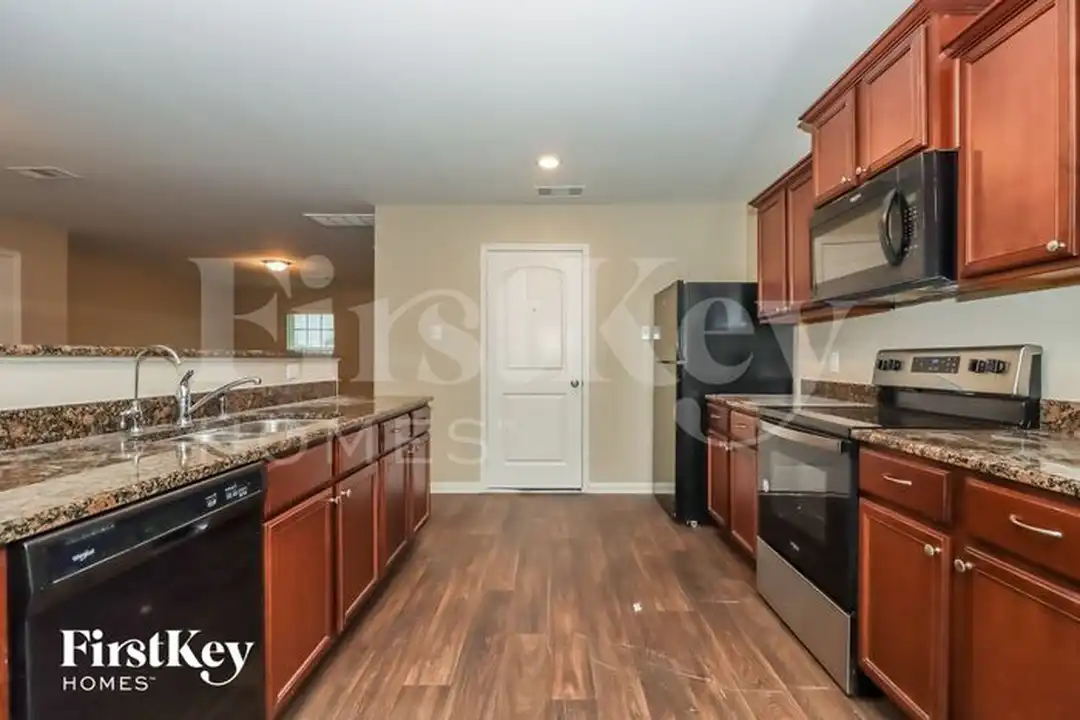 8015 Distant Harbor Rd - View 6