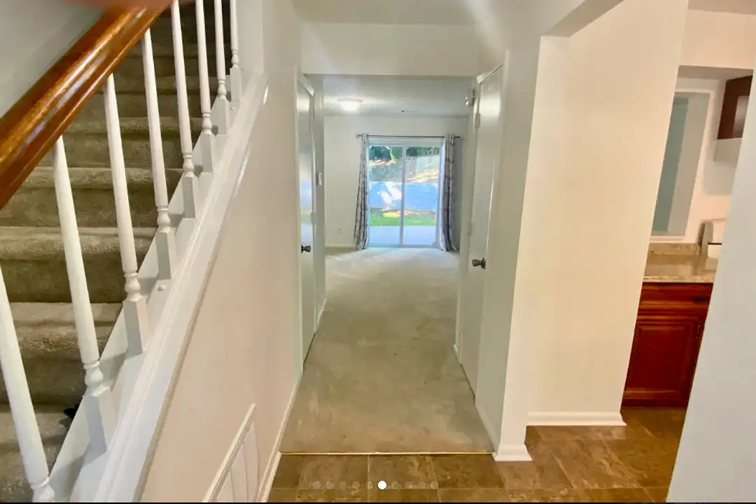 2944 Aspen Woods Entry - View 3