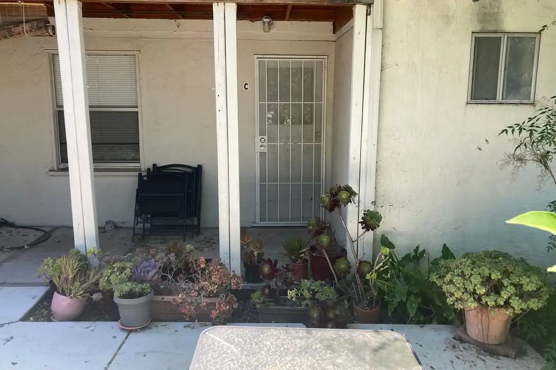 615 E I St unit 1 - View 6