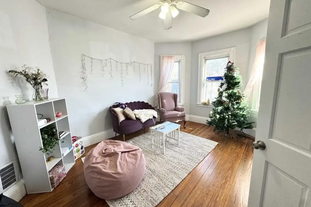 13 Wave Ave - View 3