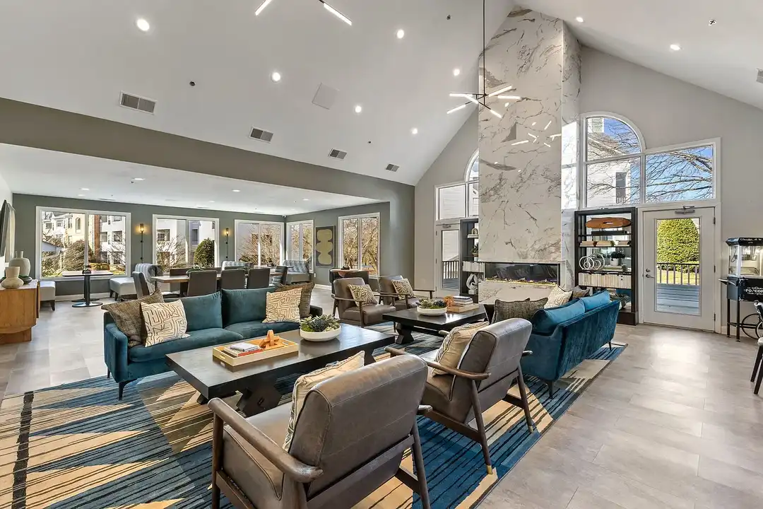 Windsor Kingstowne – photo 1