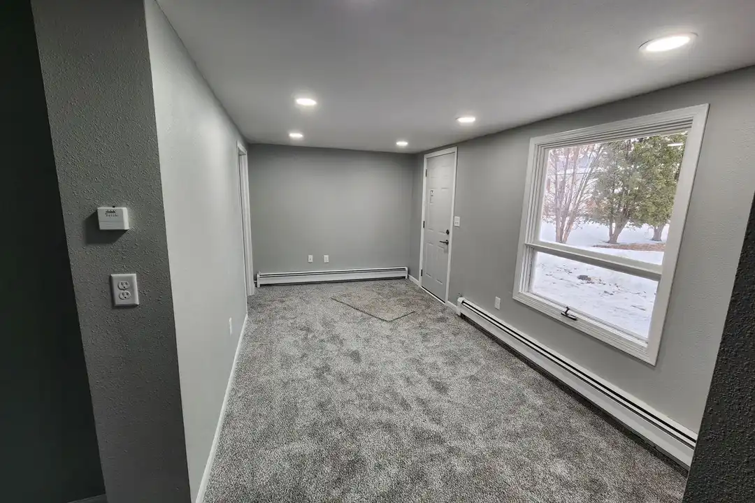 179 8th St NE - View 3