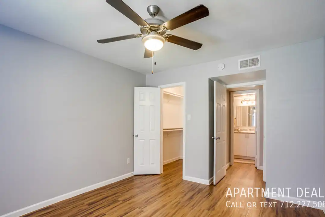 857 Threadneedle St - View 5