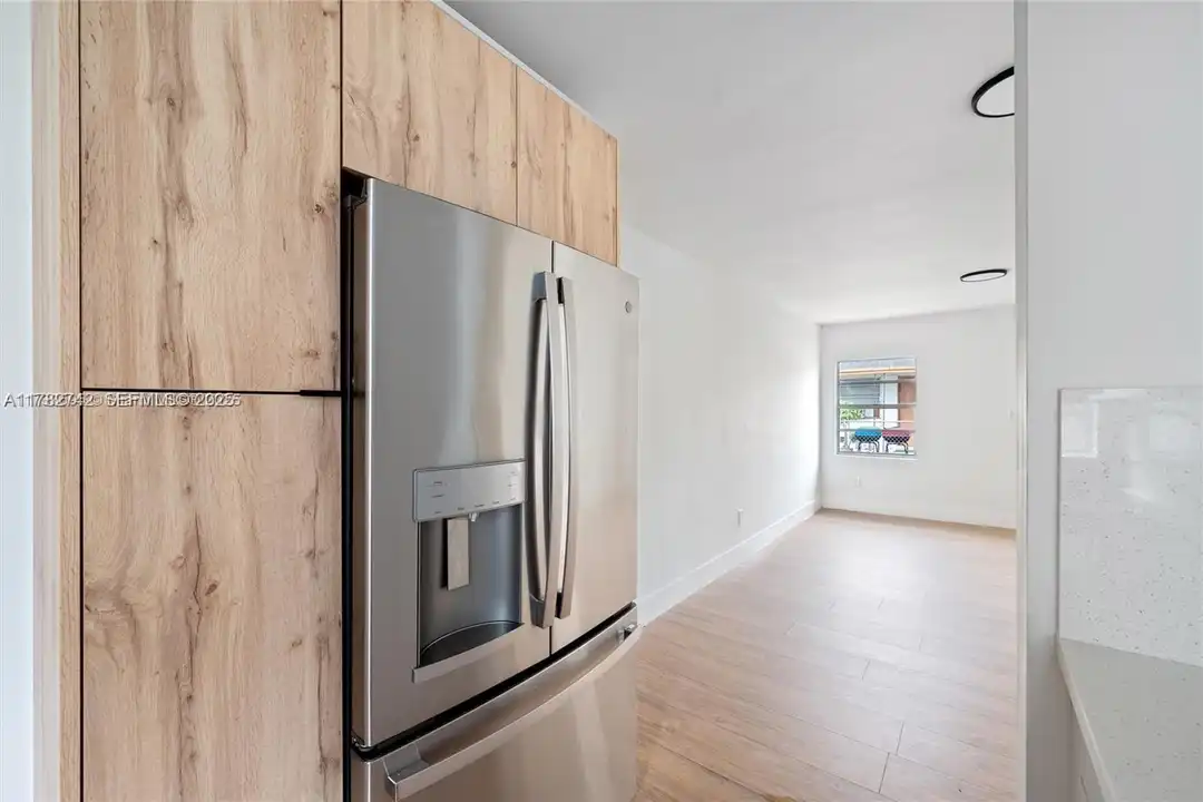 Apartment in Fort Lauderdale - View 3