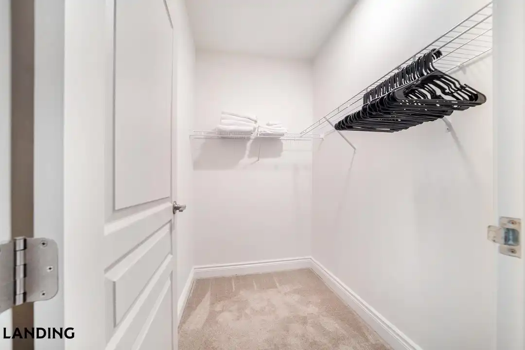 12312 Mayfield Rd unit 403 - Prikaz 6
