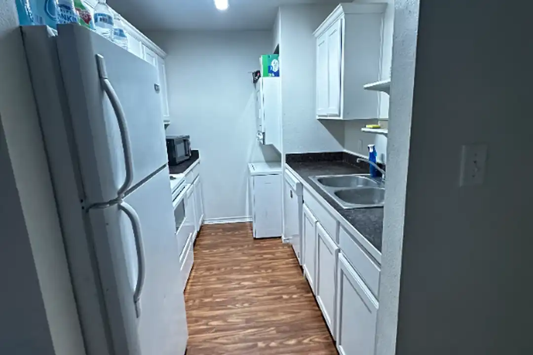852 W Vanderbilt St unit 1102 - View 6
