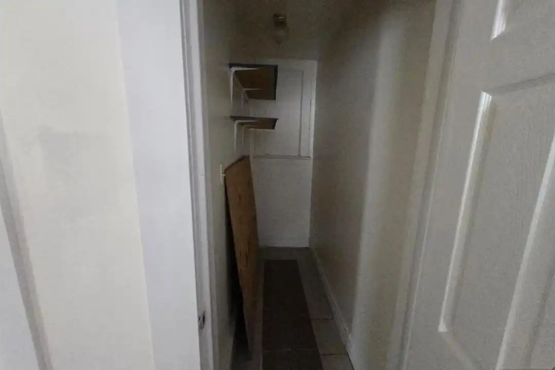 108 S 16th St unit 2 - View 4