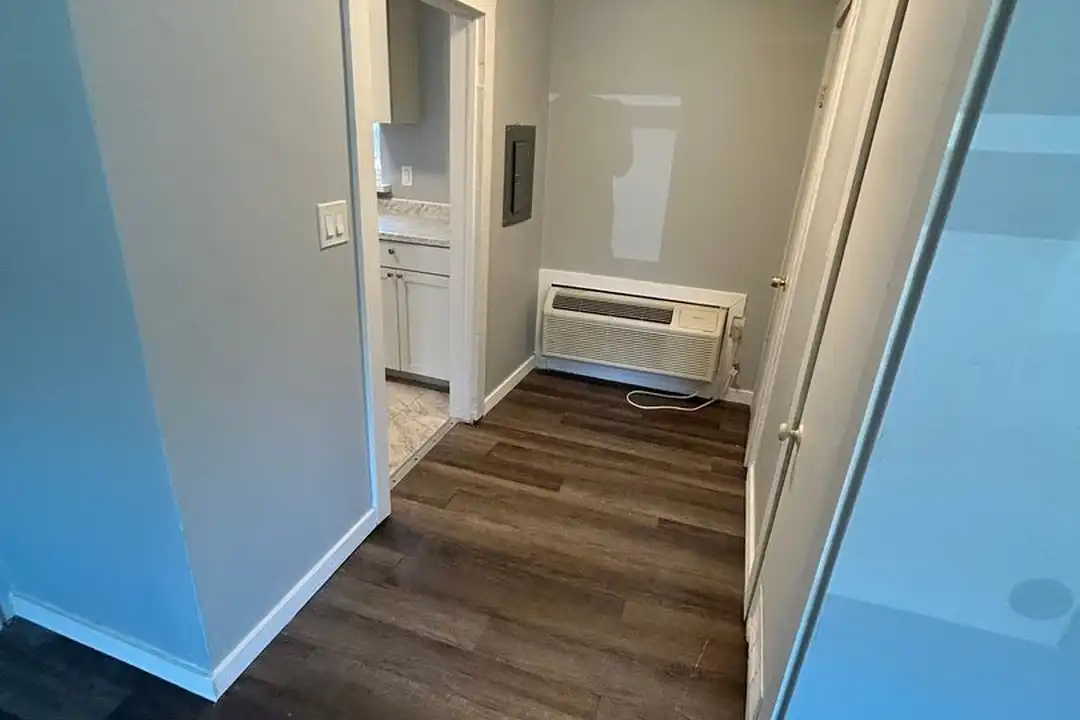 1631 N Carson St unit #5 - View 6