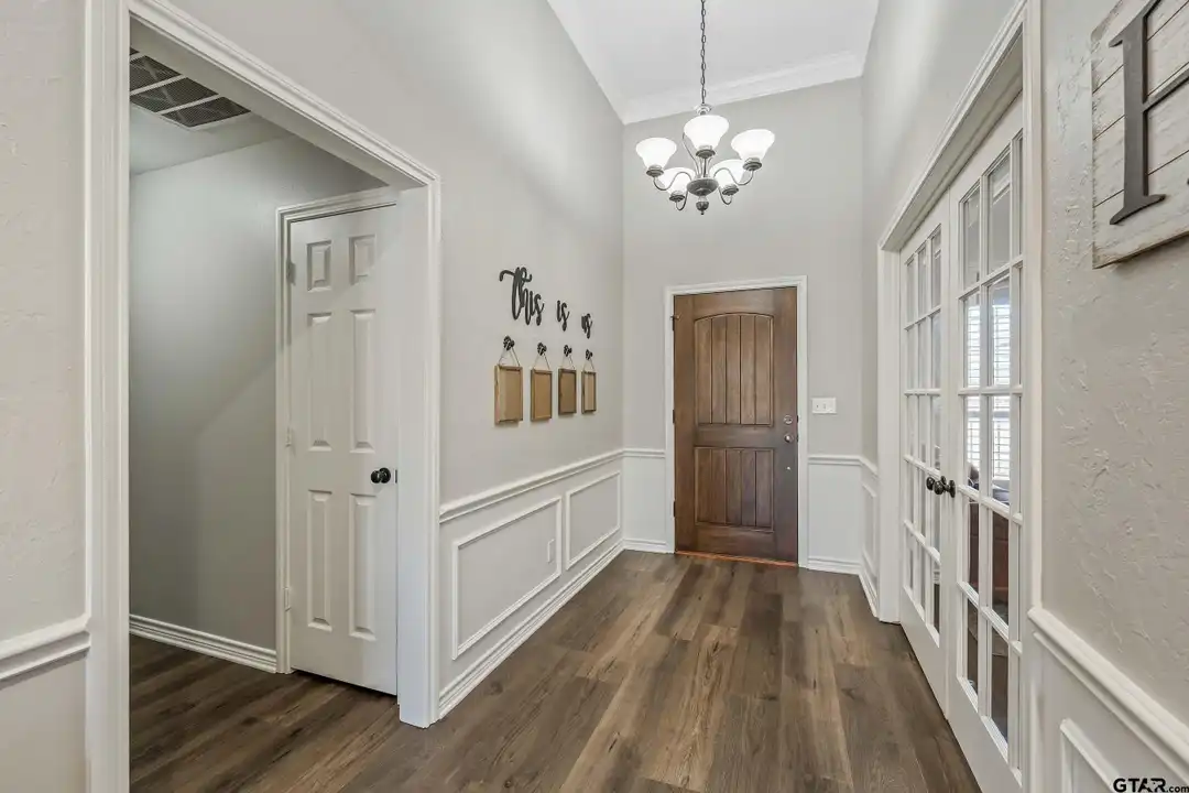 602 Windover Ln - View 2