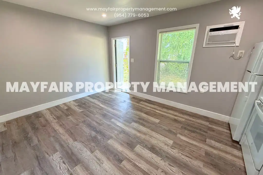2724 NW 6th Ct unit 1 - View 5