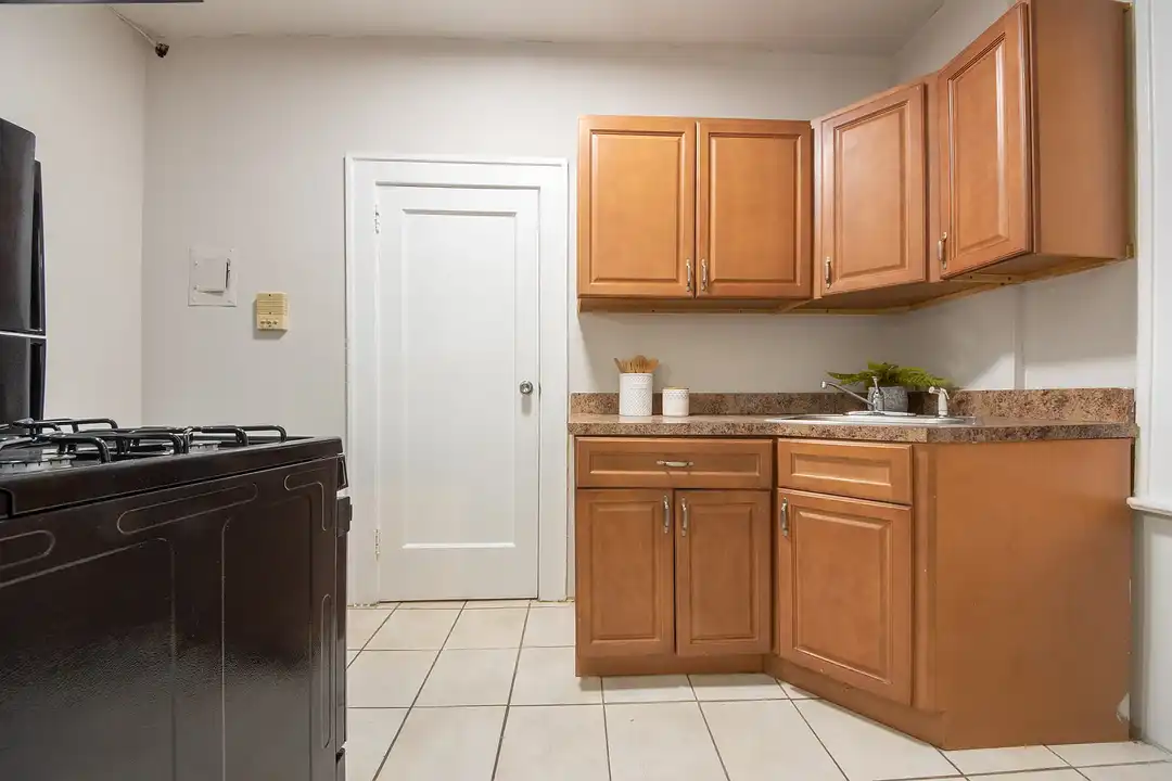 Randolph Manor Apartments – photo 1 of 52