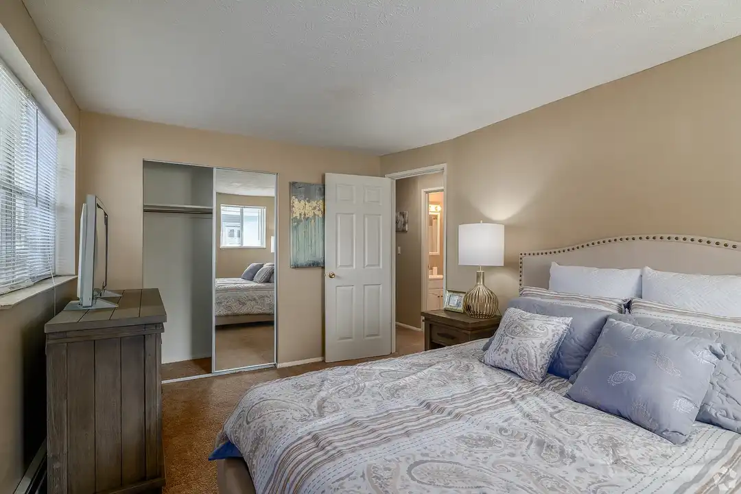 Kerrybrook Apartments – photo 1 of 10