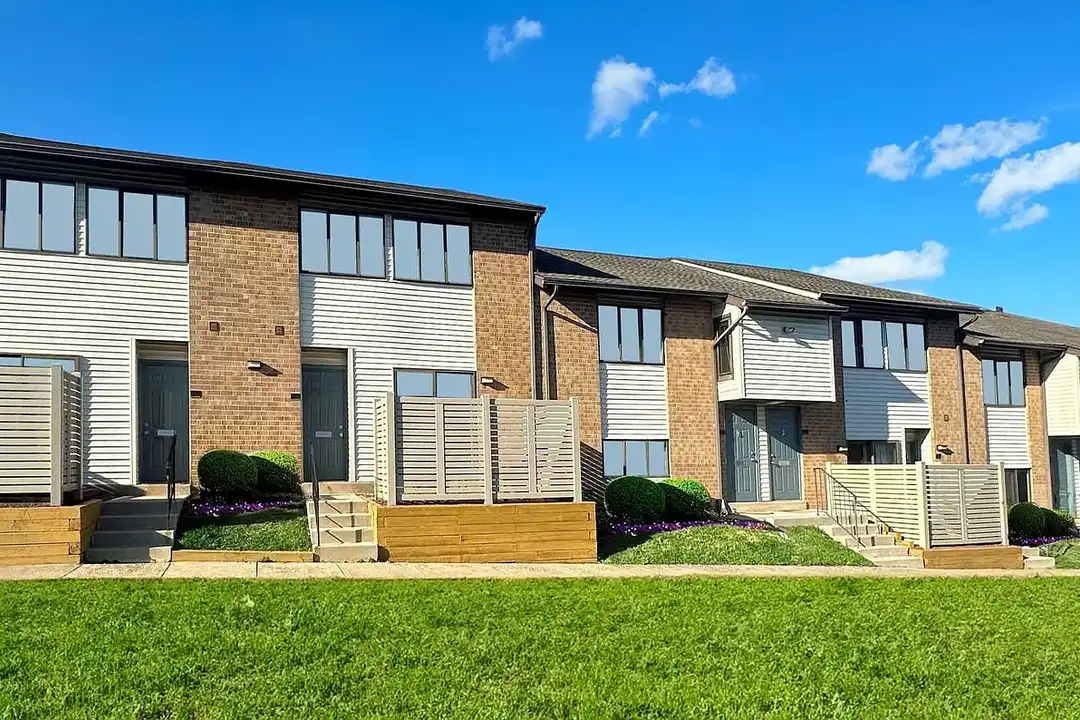 The Glen at Bucks Apartments and Townhomes – photo 1 of 27
