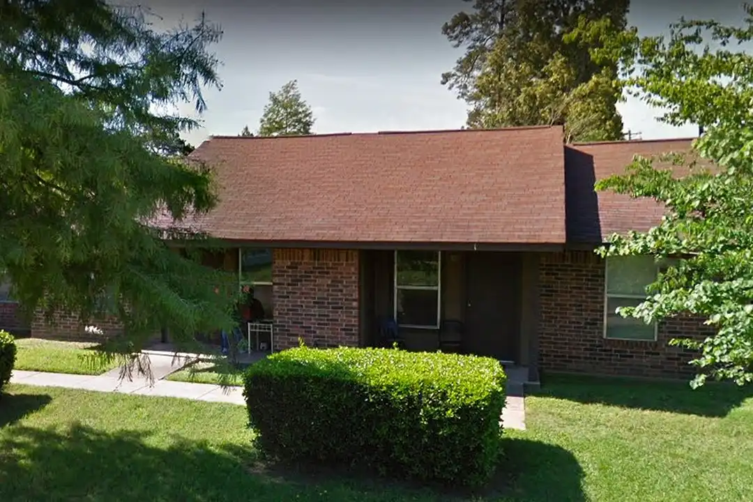 147 Alamo St unit 102 - More